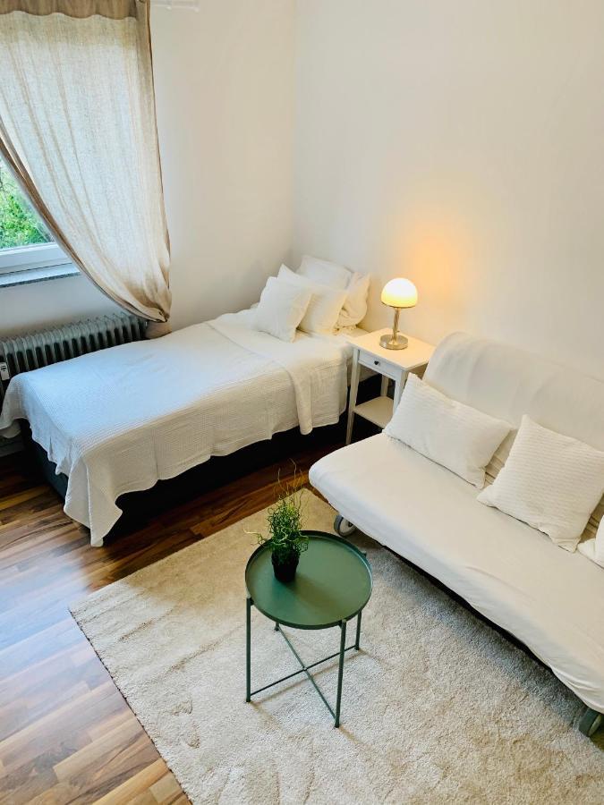 Top Renoviertes Apartement In Bester Lage Von Homburg- 5 Fussminuten Zur Uniklinik ฮอมบวร์ก ภายนอก รูปภาพ