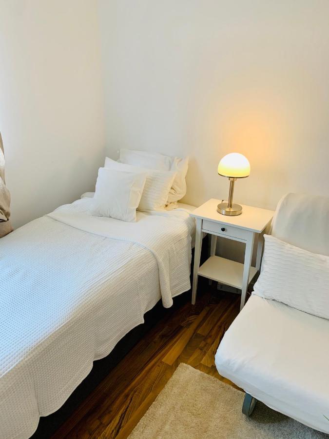 Top Renoviertes Apartement In Bester Lage Von Homburg- 5 Fussminuten Zur Uniklinik ฮอมบวร์ก ภายนอก รูปภาพ