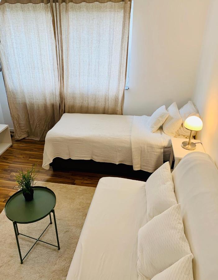 Top Renoviertes Apartement In Bester Lage Von Homburg- 5 Fussminuten Zur Uniklinik ฮอมบวร์ก ภายนอก รูปภาพ